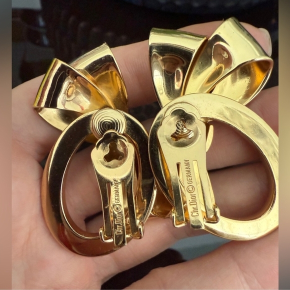 Dior Gold Ribbon Earrings - Picture 3 of 4